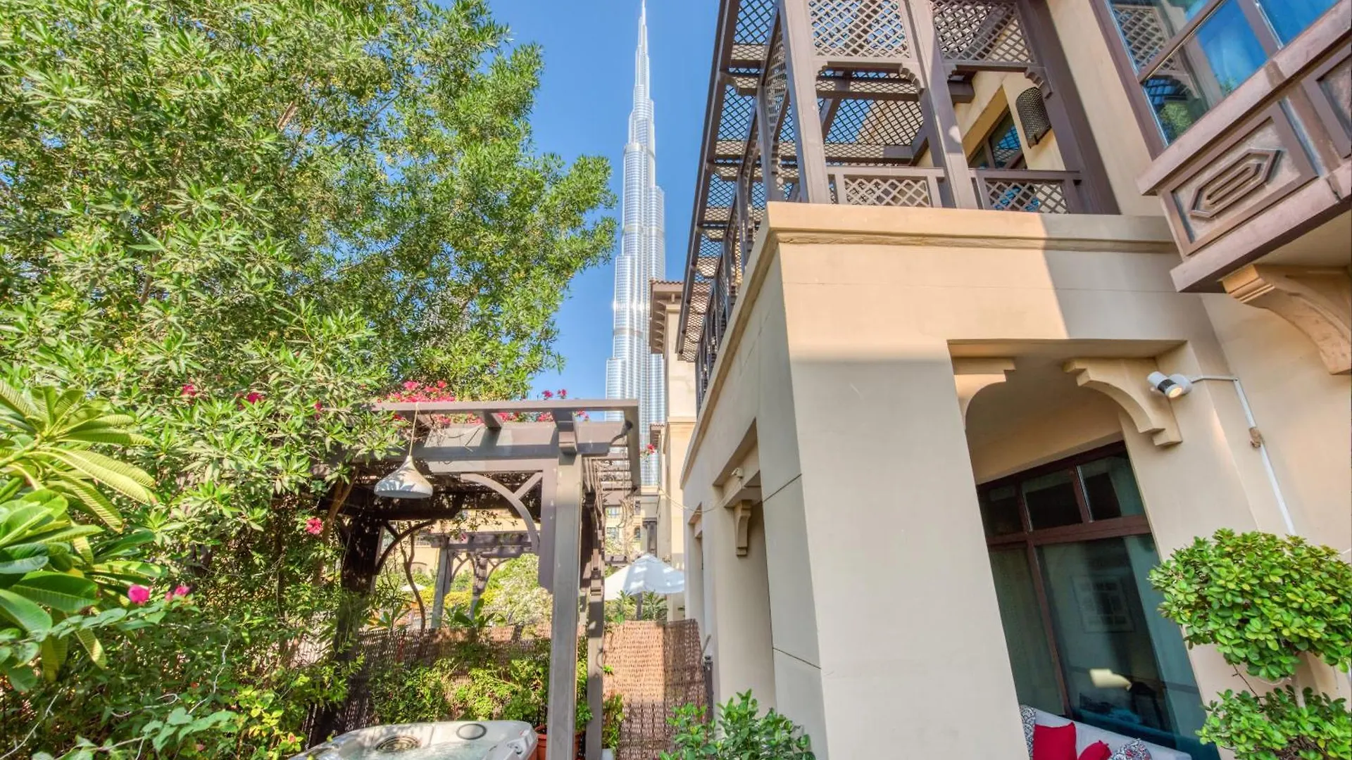 Tranquil Corner -Souq Al Bahar,Burj Khalifa View Apartment Dubai